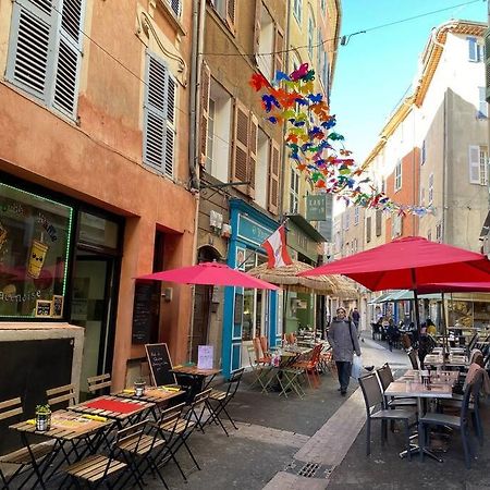 Akropole De Caroline, Central, Lumineux, Calme, Free Parking, Lift, 3 Beds Draguignan Esterno foto