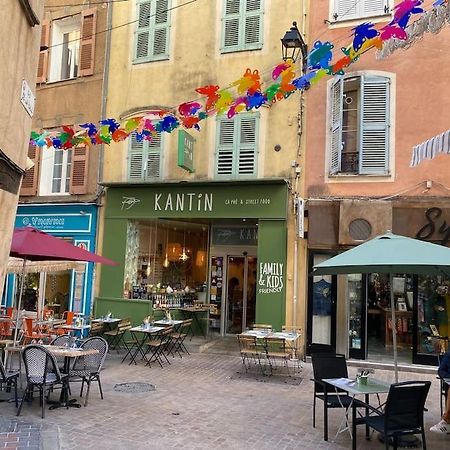Akropole De Caroline, Central, Lumineux, Calme, Free Parking, Lift, 3 Beds Draguignan Esterno foto