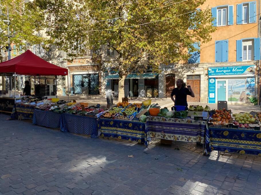 Akropole De Caroline, Central, Lumineux, Calme, Free Parking, Lift, 3 Beds Draguignan Esterno foto