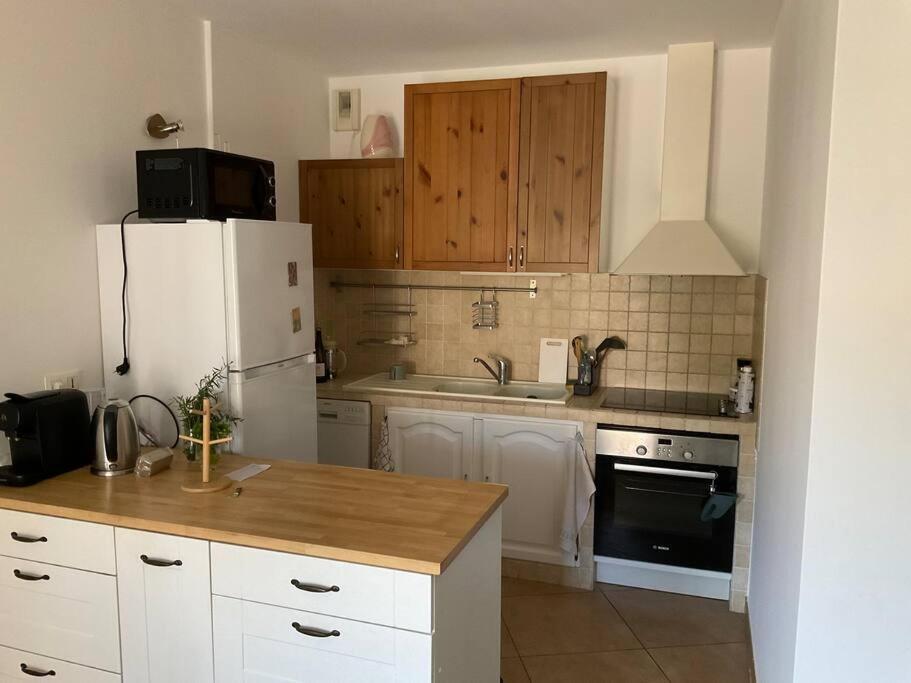 Akropole De Caroline, Central, Lumineux, Calme, Free Parking, Lift, 3 Beds Draguignan Esterno foto