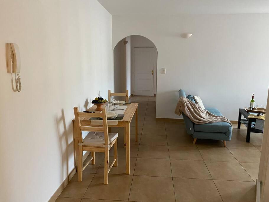 Akropole De Caroline, Central, Lumineux, Calme, Free Parking, Lift, 3 Beds Draguignan Esterno foto